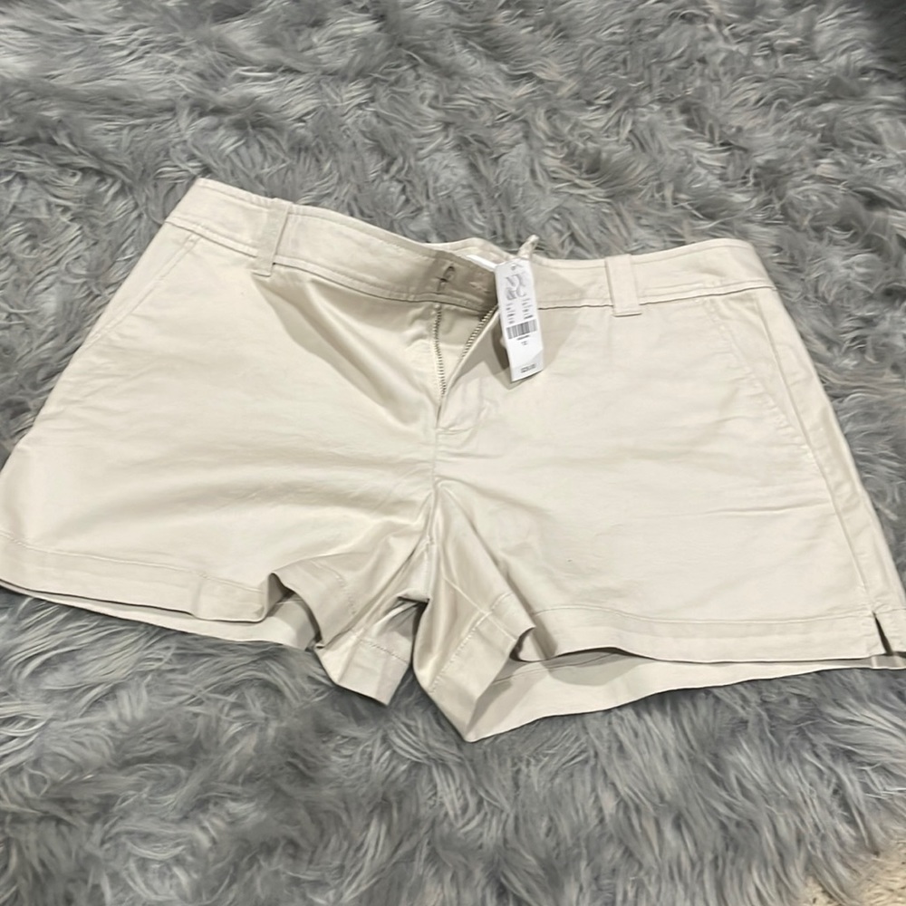 NWT New York, and Company tan khaki shorts